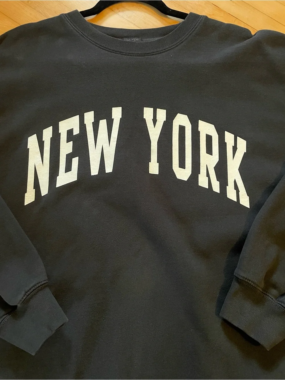 BRANDY MELVILLE John Galt New York Crewneck Sweatshirt Oversized Washed Black